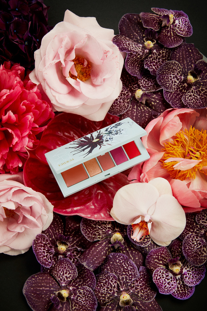 【5月18日発売】唇に危険な美しさ。NARS×Erdem 限定リップパウダー