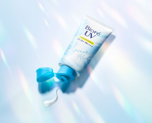 【R3年2月6日発売】顔・首元・手肌 光拡散ふんわり輝くビオレUV